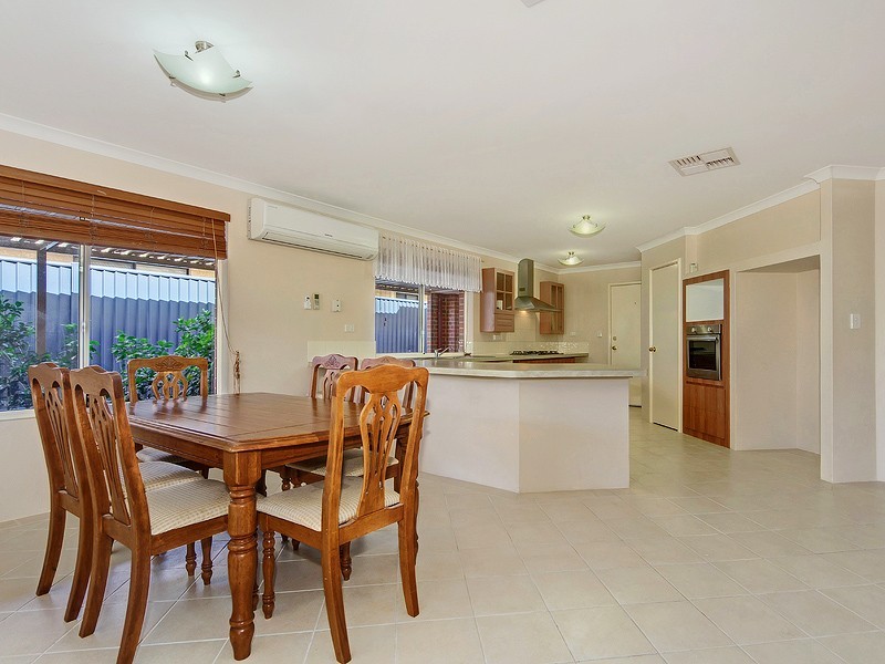 16 Plaimar Ramble, Byford WA 6122