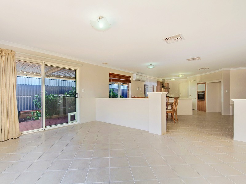 16 Plaimar Ramble, Byford WA 6122