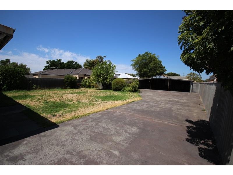 41 Donaldson Street, Queens Park WA 6107