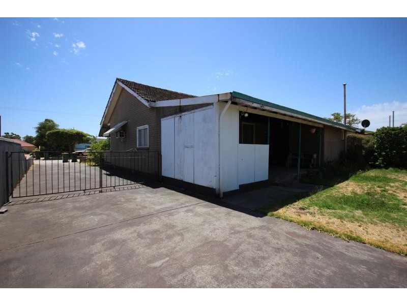 41 Donaldson Street, Queens Park WA 6107