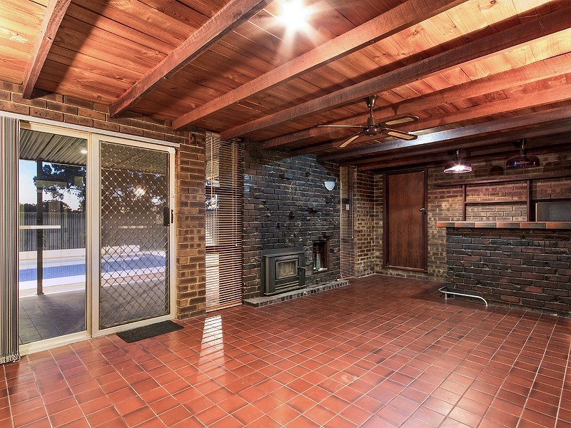 18 Galaxy Street, Beckenham WA 6107