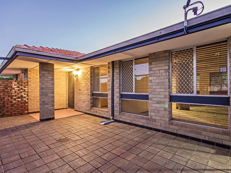 18 Galaxy Street, Beckenham WA 6107