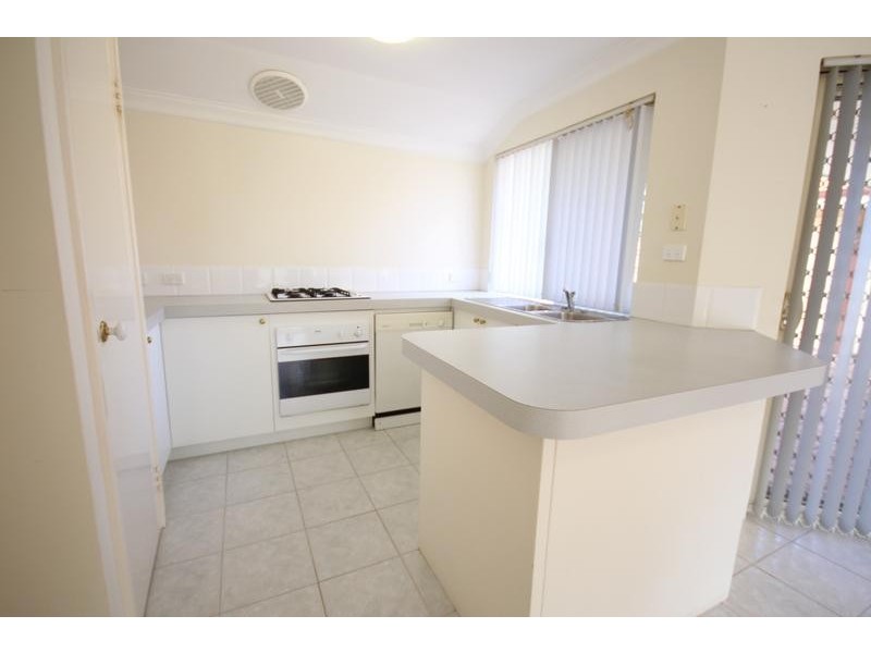 6/278 Wharf Street, Queens Park WA 6107