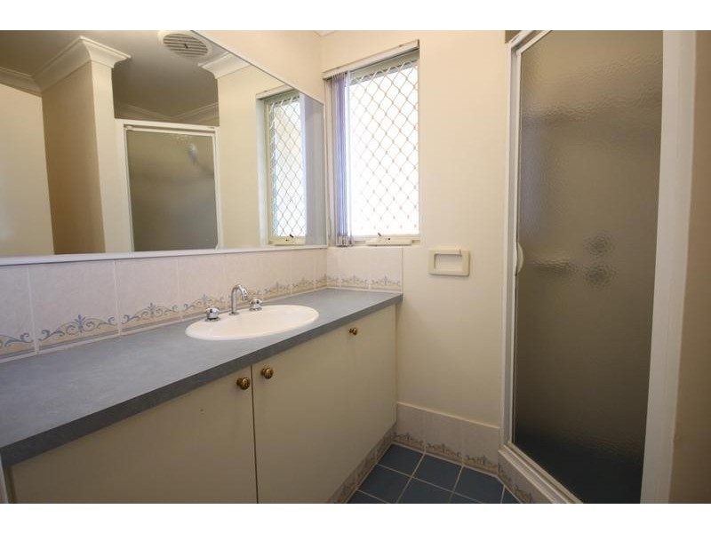 6/278 Wharf Street, Queens Park WA 6107