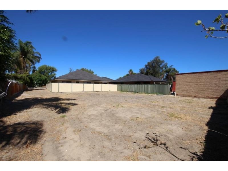 56a Hartfield Street, Queens Park WA 6107