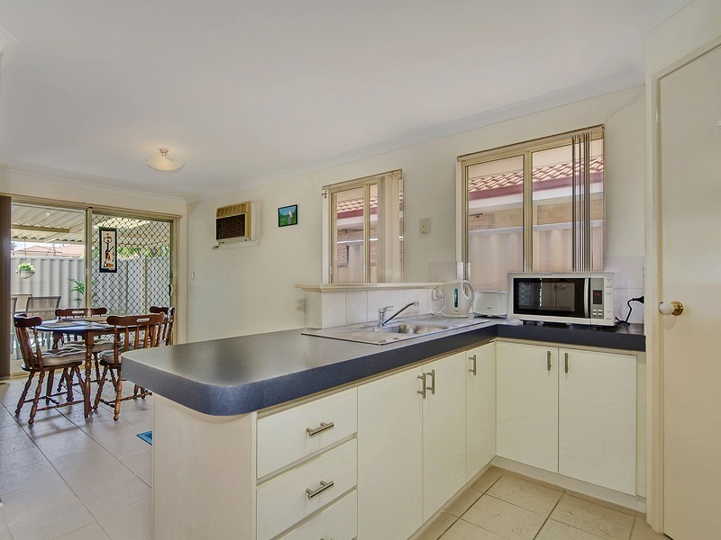 13/268 Wharf Street, Queens Park WA 6107