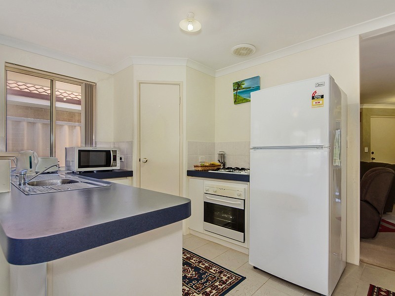 13/268 Wharf Street, Queens Park WA 6107