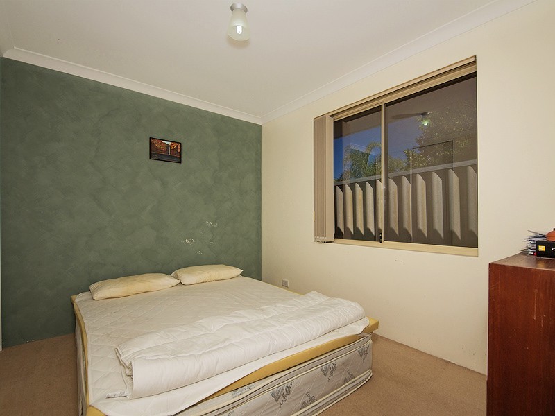 13/268 Wharf Street, Queens Park WA 6107