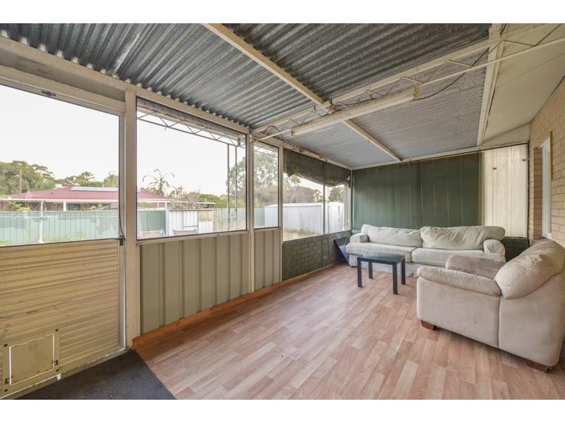 50 Dudley Road, Kenwick WA 6107