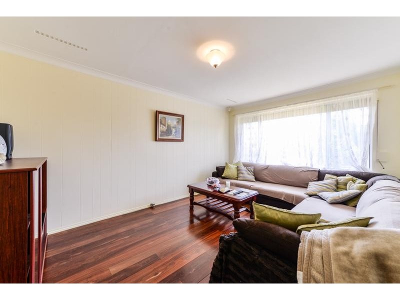 16 Cosmos Street, East Cannington WA 6107
