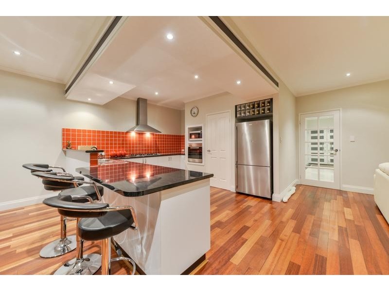 5 Bluestone Loop, Piara Waters WA 6112