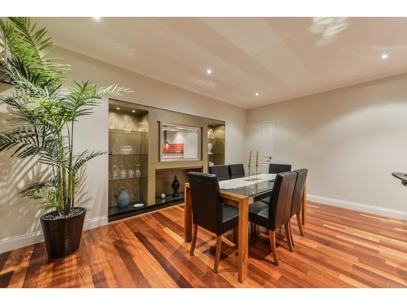 5 Bluestone Loop, Piara Waters WA 6112