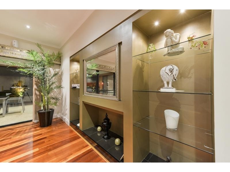 5 Bluestone Loop, Piara Waters WA 6112