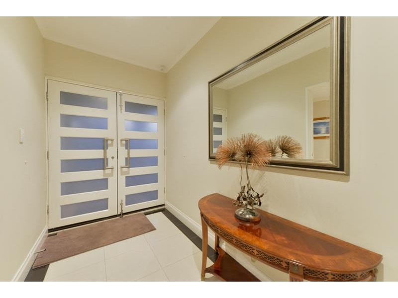 5 Bluestone Loop, Piara Waters WA 6112