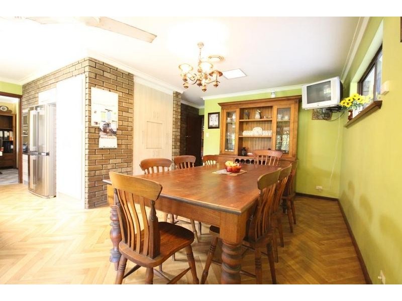 53 Peters Way, Oakford WA 6121