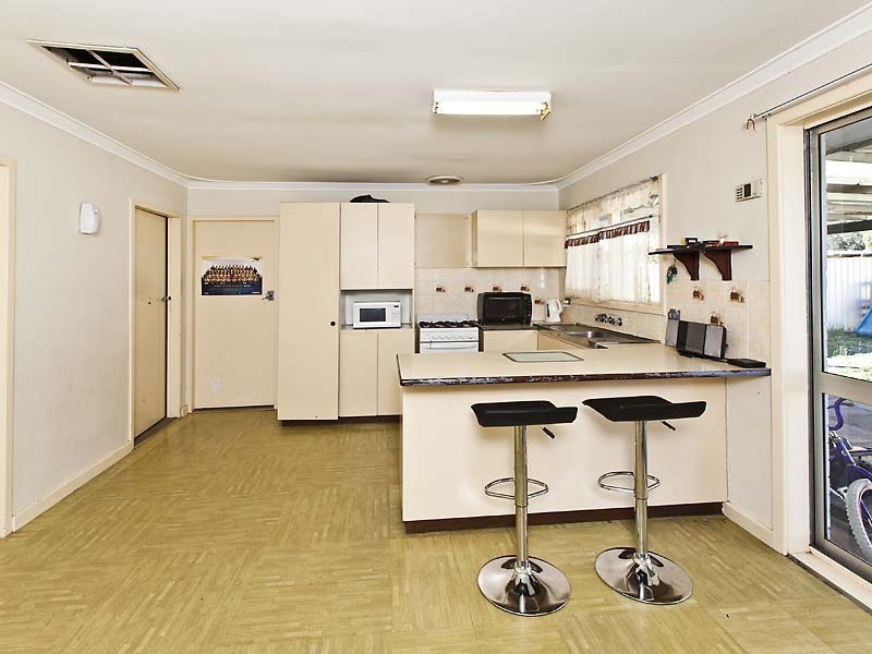 30 Doorigo Road, Armadale WA 6112