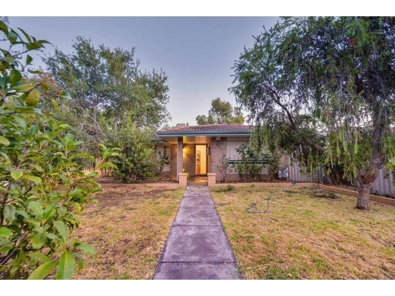 57 Galaxy Street, Beckenham WA 6107