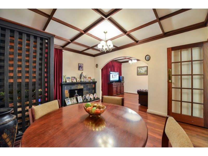 21 Central Terrace, Beckenham WA 6107