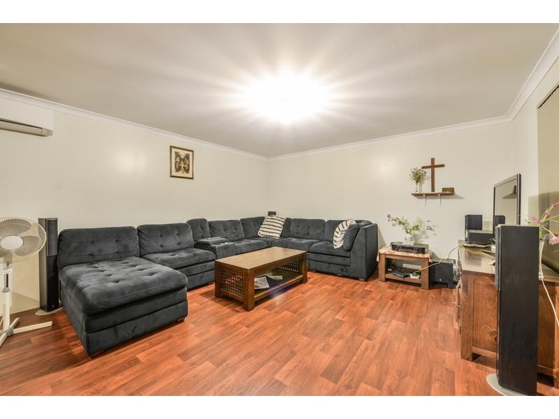 46 Serisier Parkway, Queens Park WA 6107