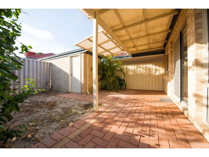 4/36 Queen Street, Bentley WA 6102