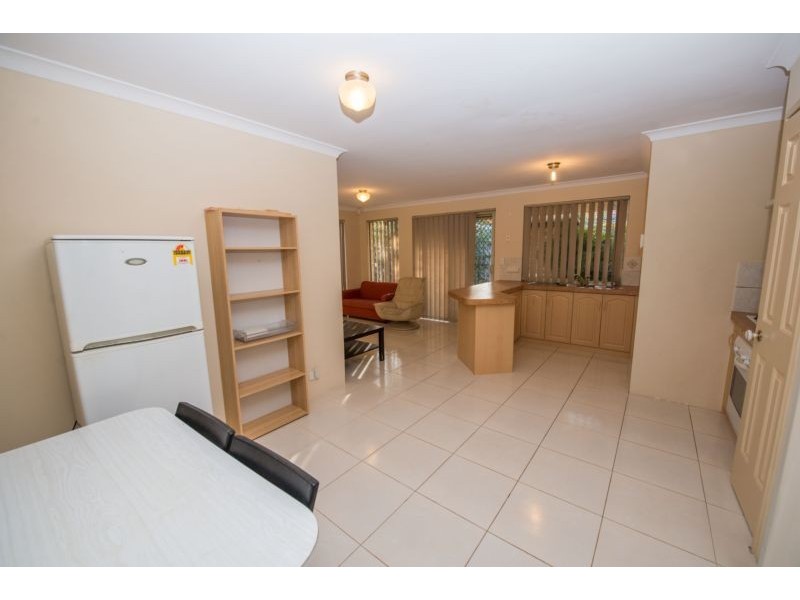 4/36 Queen Street, Bentley WA 6102