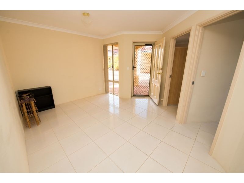 4/36 Queen Street, Bentley WA 6102