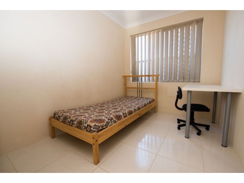 4/36 Queen Street, Bentley WA 6102