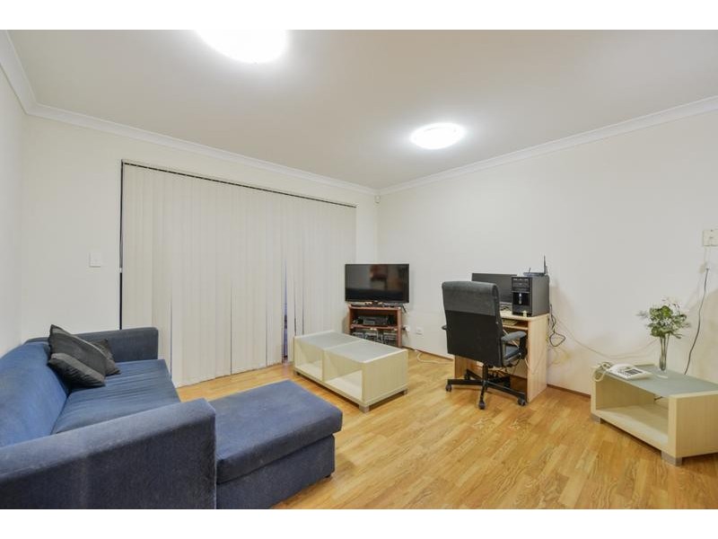 11/35 Henry Street, East Cannington WA 6107