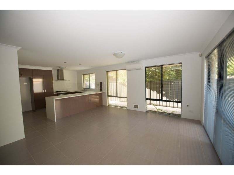 6C Lacey Street, Beckenham WA 6107