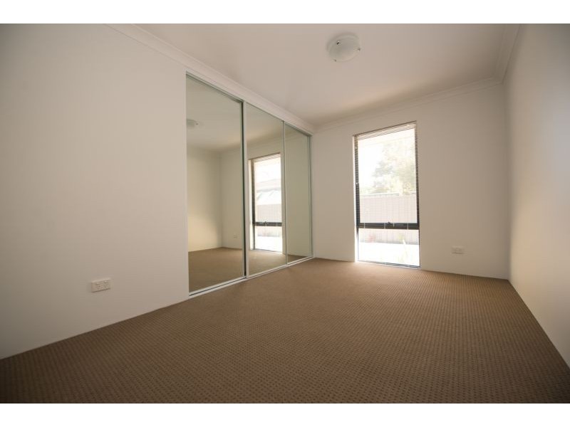 6C Lacey Street, Beckenham WA 6107