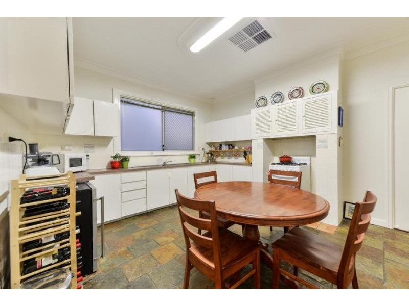 55 Redcliffe Street, East Cannington WA 6107