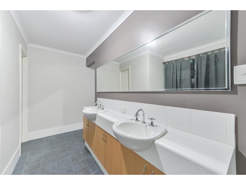 4 Casablanca Avenue, Southern River WA 6110