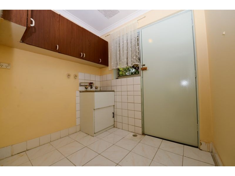 100 Luyer Avenue, Cannington WA 6107