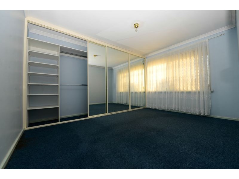 100 Luyer Avenue, Cannington WA 6107