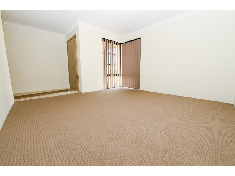 15 Cooli Street, Hammond Park WA 6164