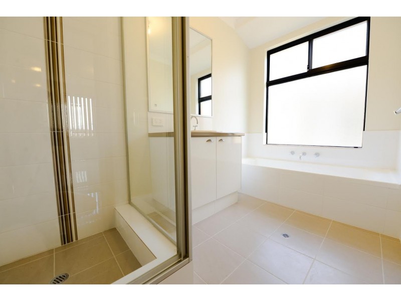 15 Cooli Street, Hammond Park WA 6164