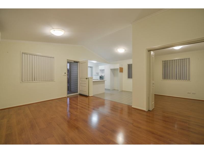 241/597 Kalamunda Road, High Wycombe WA 6057