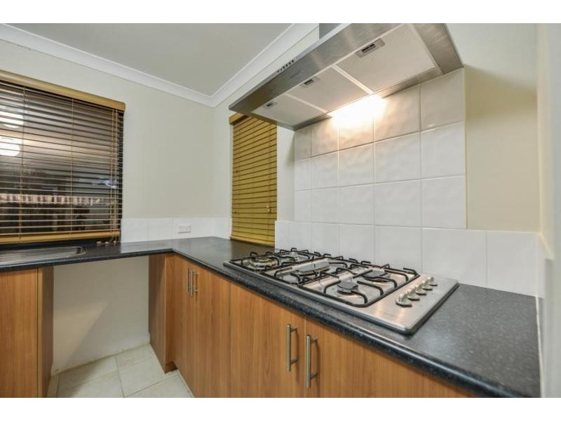 8 Crossley Way, Harrisdale WA 6112