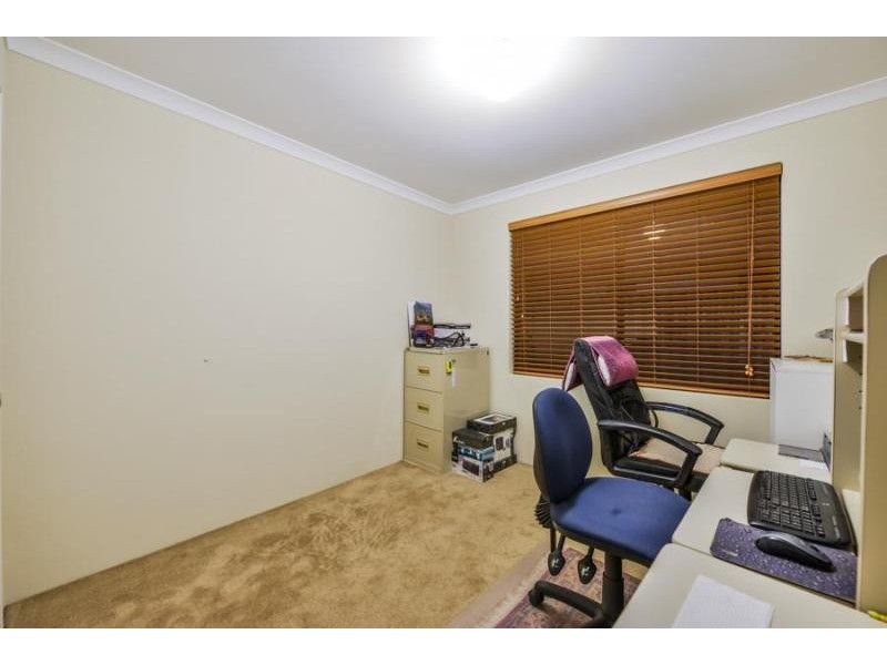 8 Crossley Way, Harrisdale WA 6112