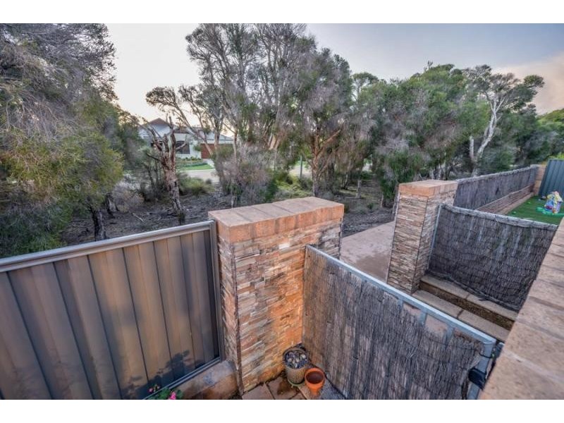 8 Crossley Way, Harrisdale WA 6112