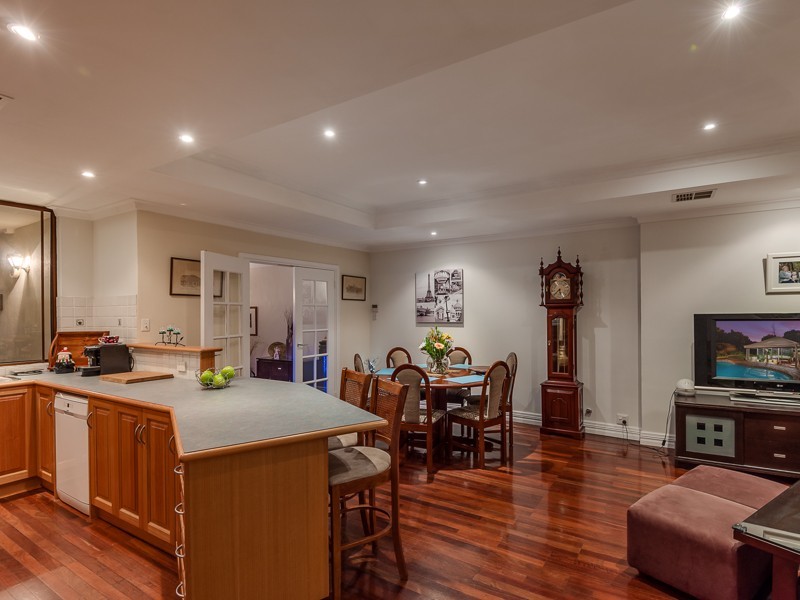 243 Anzac Terrace, Bayswater WA 6053