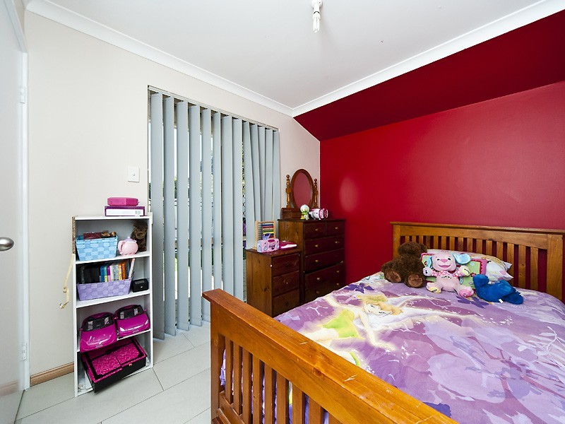 6 Aroona Way, Maddington WA 6109