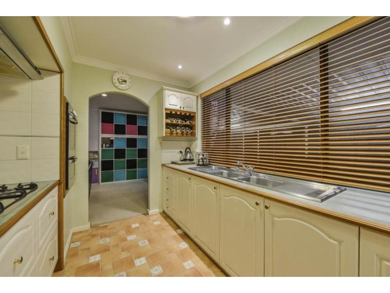 26 Vinca Way, Forrestfield WA 6058