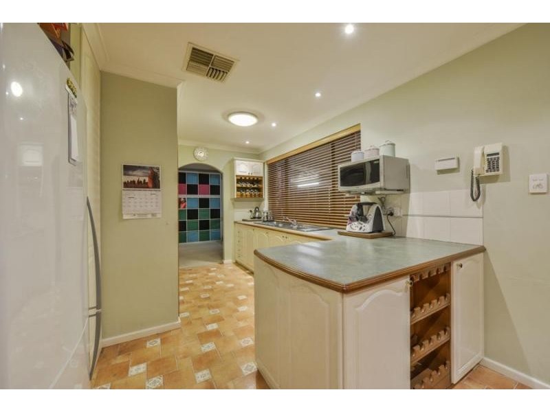 26 Vinca Way, Forrestfield WA 6058