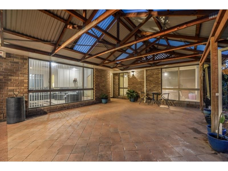 26 Vinca Way, Forrestfield WA 6058