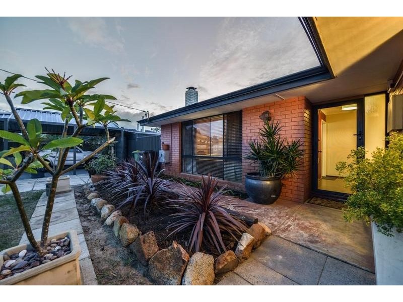 3 Stellar Court, Beckenham WA 6107