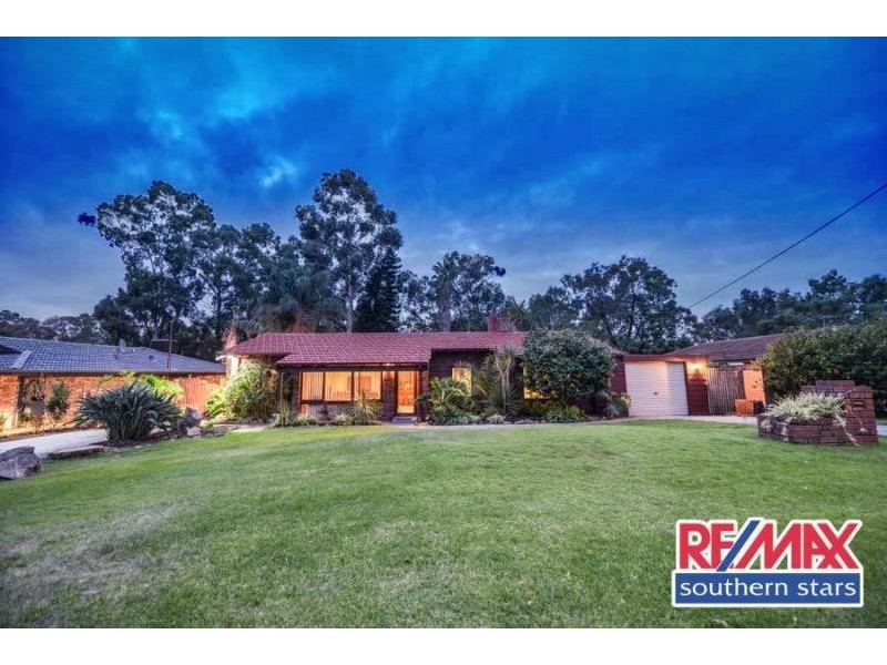 7 Marlock Court, Forrestfield WA 6058