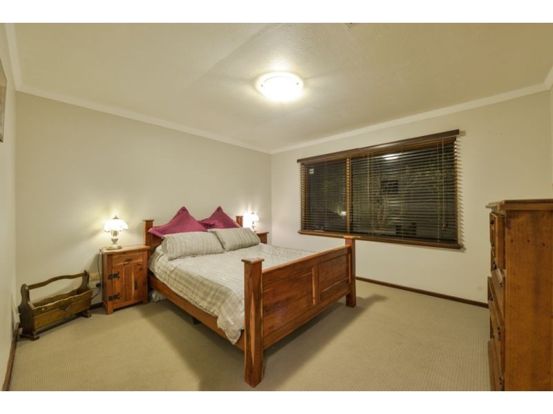 7 Marlock Court, Forrestfield WA 6058