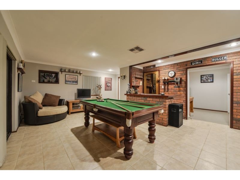 7 Marlock Court, Forrestfield WA 6058