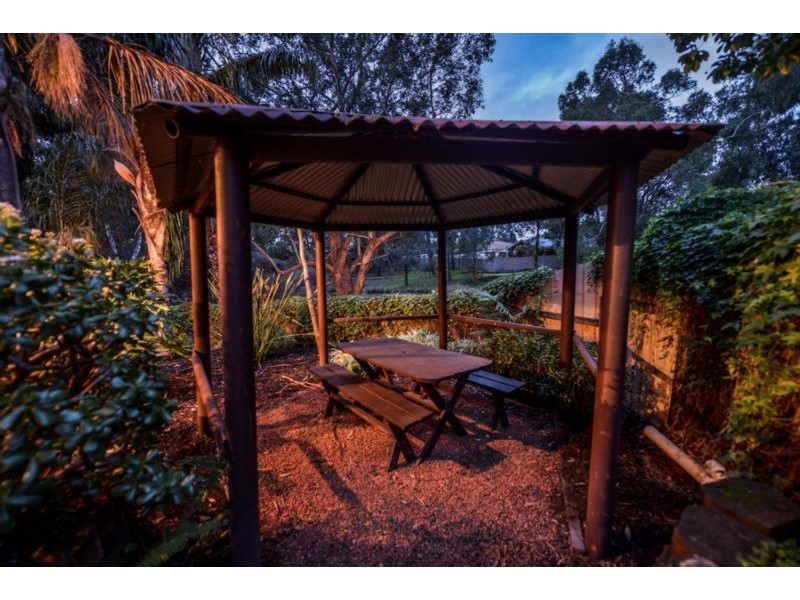 7 Marlock Court, Forrestfield WA 6058